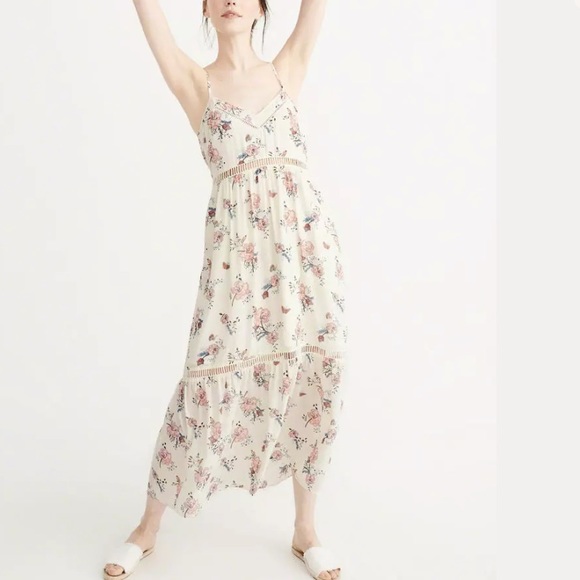 Abercrombie & Fitch Dresses & Skirts - Abercrombie & Fitch Midi Floral Cream Dress S